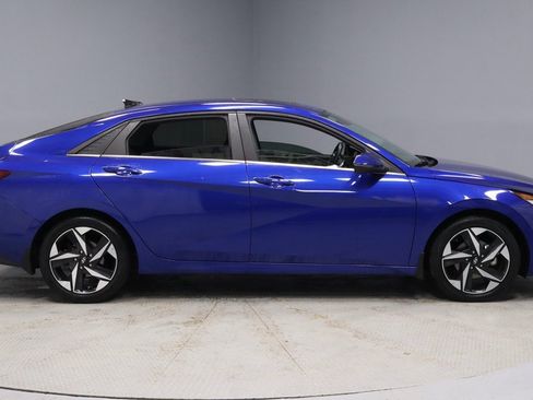 Certified 2023 Hyundai Elantra Limited image 11