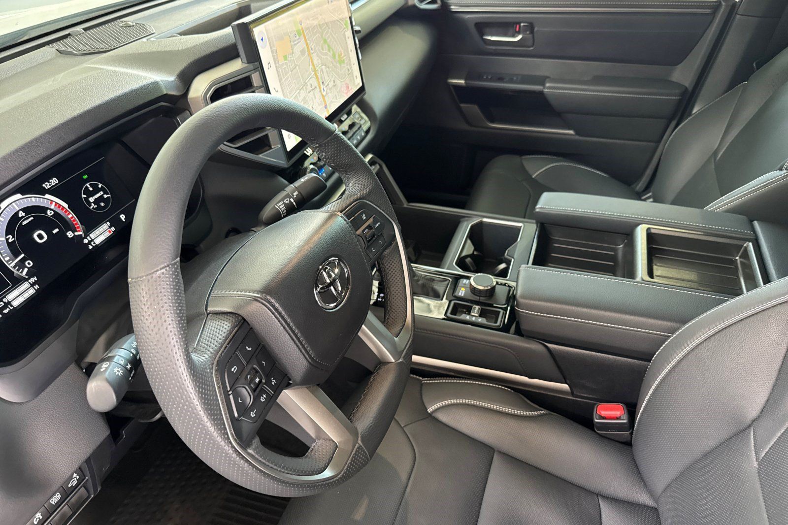 Used 2026 Toyota Tundra Limited AWD/4WD image 11