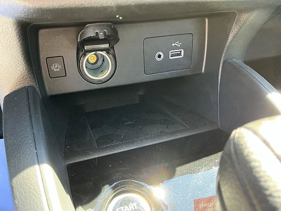 Certified 2025 Nissan Versa SV w/ Trunk Package FWD image 19