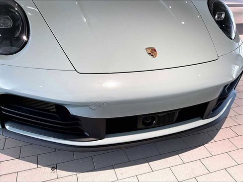 Used 2025 Porsche 911 Carrera image 31