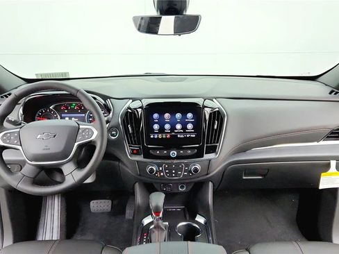 Used 2023 Chevrolet Traverse RS FWD image 48