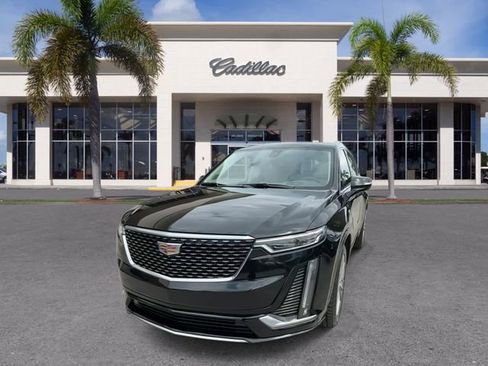 Used 2023 Cadillac XT6 Premium Luxury w/ Technology Package image 5