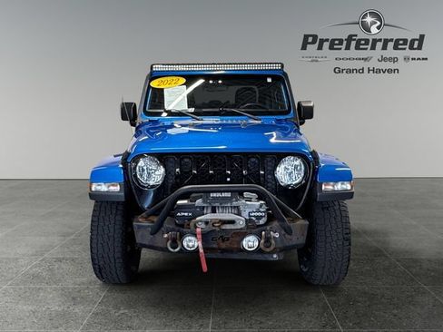 Used 2022 Jeep Gladiator Sport AWD/4WD image 13