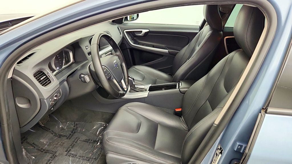 Used 2018 Volvo V60 T5 Cross Country w/ Convenience Package AWD/4WD image 20