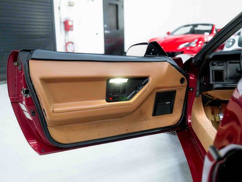 Used 1989 Chevrolet Corvette Convertible image 49