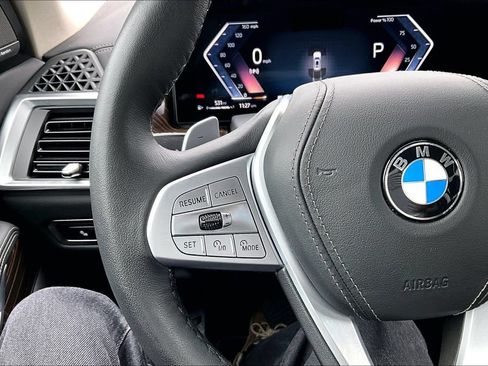 Certified 2026 BMW X7 xDrive40i AWD/4WD image 9
