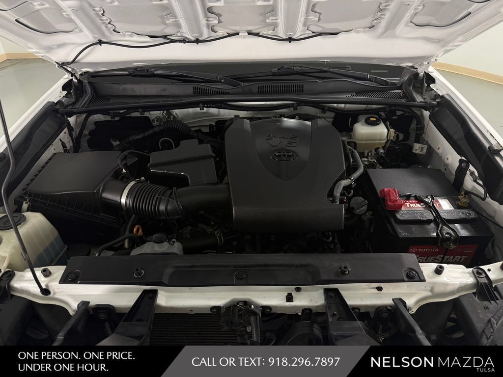 Used 2020 Toyota Tacoma TRD Off-Road w/ TRD Premium Off Road Package AWD/4WD image 47