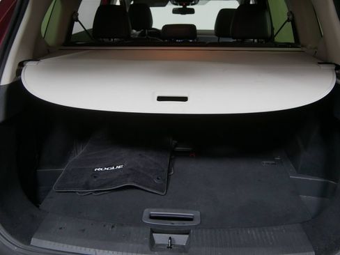 Used 2023 Nissan Rogue Platinum AWD/4WD image 7