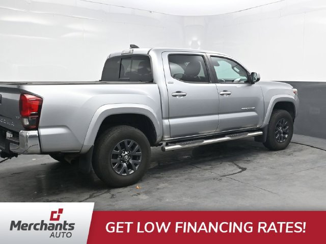 Used 2022 Toyota Tacoma SR5 AWD/4WD image 8