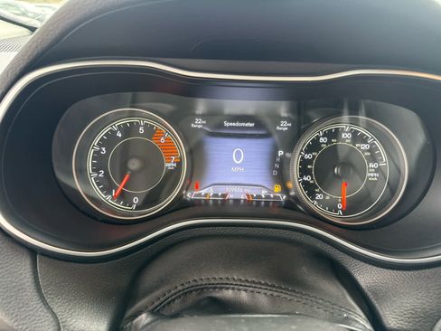 Used 2019 Jeep Cherokee Trailhawk w/ Comfort/Convenience Group image 19