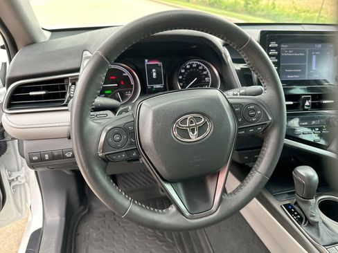 Used 2023 Toyota Camry SE image 25