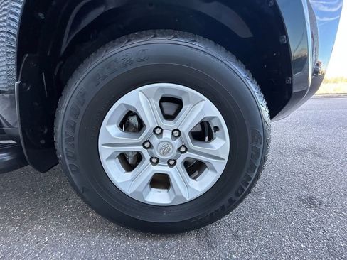 Used 2022 Toyota 4Runner SR5 Premium image 40