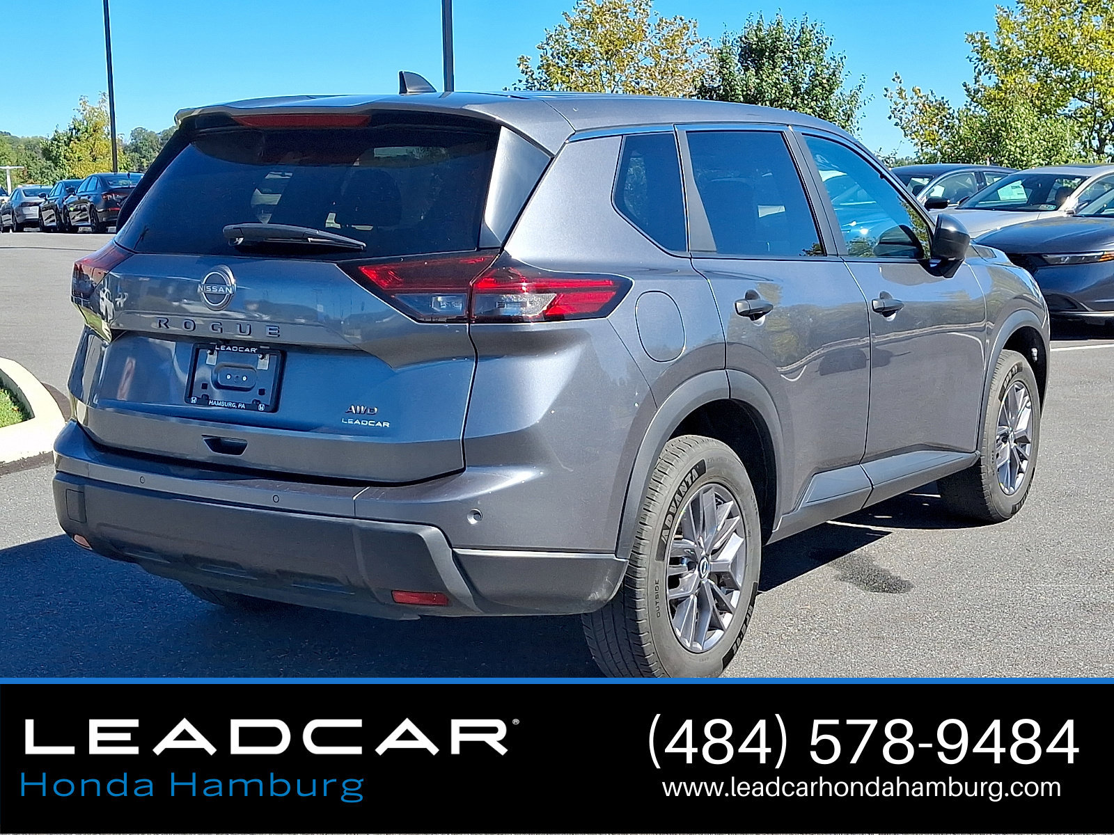 Used 2024 Nissan Rogue S AWD/4WD image 6