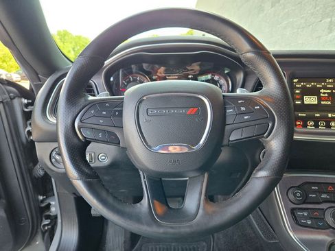 Used 2018 Dodge Challenger GT w/ Blacktop Package AWD/4WD image 17