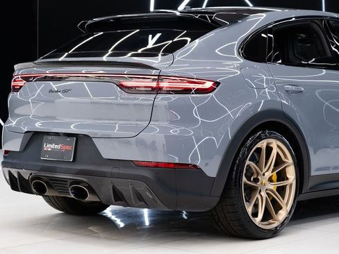 Used 2023 Porsche Cayenne Turbo GT AWD/4WD image 22