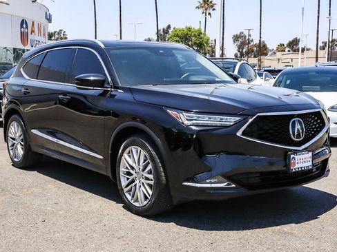 Used 2023 Acura MDX SH-AWD w/ Advance Package image 3