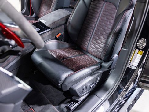 Used 2024 Audi RS 6 performance AWD/4WD image 36