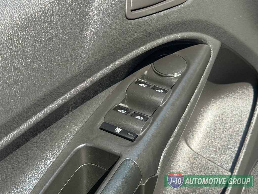 Used 2018 Ford Transit Connect XL FWD image 16