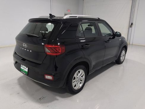 Used 2020 Hyundai Venue SEL w/ Convenience Package image 9