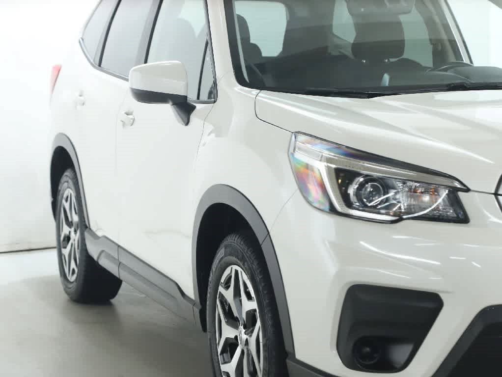 Used 2020 Subaru Forester Premium w/ Popular Package #1 AWD/4WD image 8