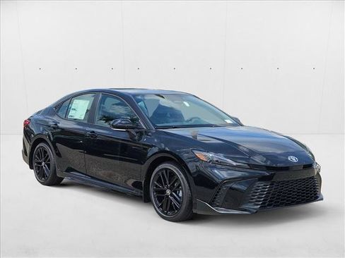 New 2025 Toyota Camry SE FWD image 6