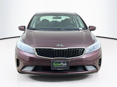 Used 2017 Kia Forte LX FWD image 2