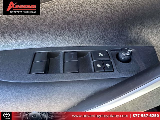 Certified 2023 Toyota RAV4 LE AWD/4WD image 21