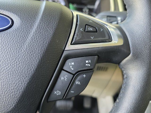 Used 2020 Ford Edge Titanium FWD image 32