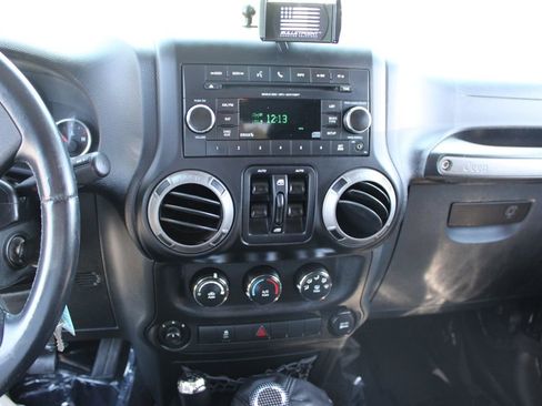 Used 2012 Jeep Wrangler Unlimited Sport AWD/4WD image 2