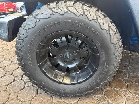 Used 2016 Jeep Wrangler Unlimited Sport w/ Quick Order Package 24S AWD/4WD image 9