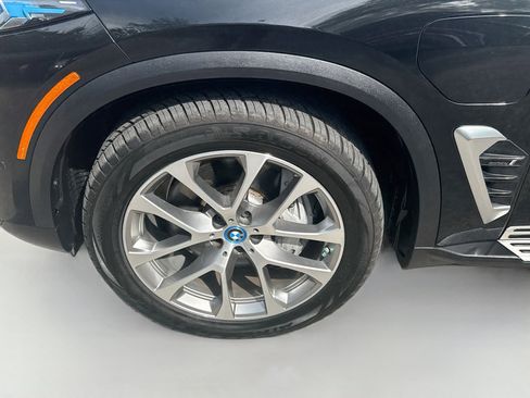Used 2024 BMW X5 xDrive50e AWD/4WD image 34