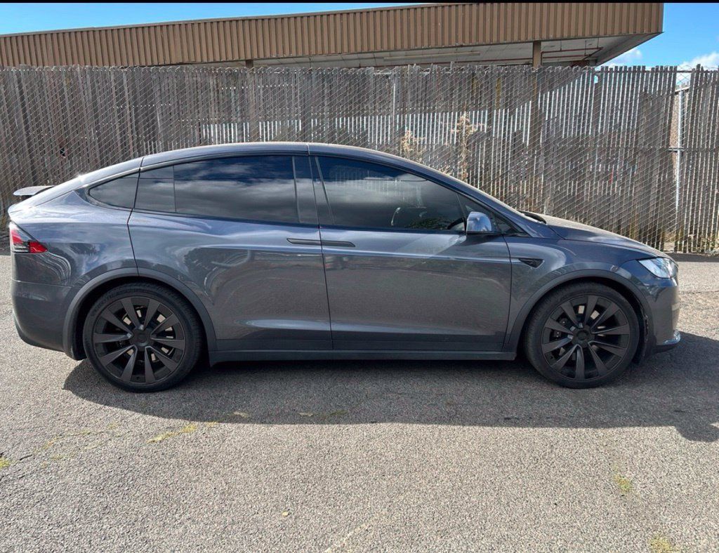 Used 2022 Tesla Model X Plaid AWD/4WD image 4