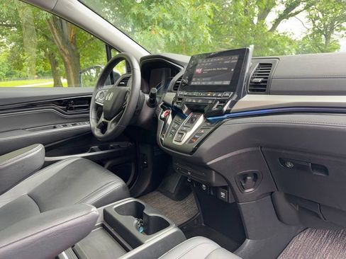Used 2023 Honda Odyssey Touring image 31