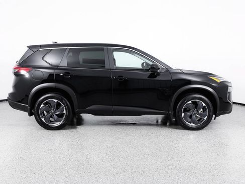 Used 2026 Nissan Rogue SV AWD/4WD image 9