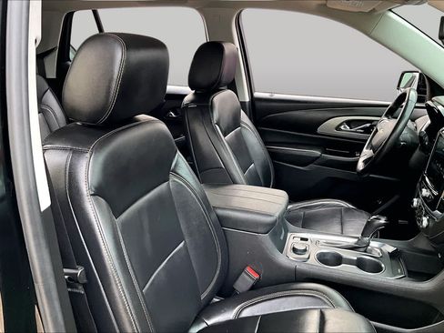 Used 2018 Chevrolet Traverse LT FWD image 9
