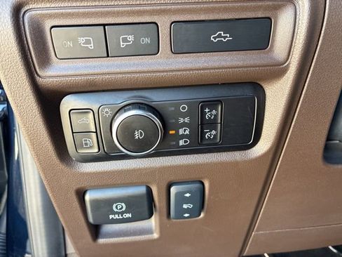 Used 2024 Ford F150 King Ranch w/ FX4 Off-Road Package image 38