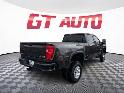 Used 2020 Chevrolet Silverado 3500 High Country image 6