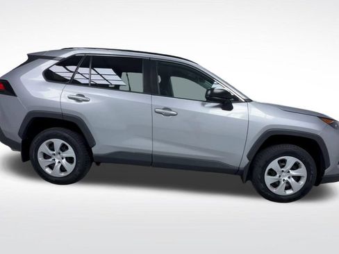Used 2019 Toyota RAV4 LE w/ Carpet Mat Package AWD/4WD image 23