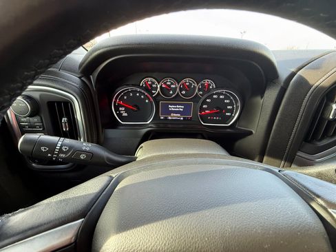 Used 2020 Chevrolet Silverado 1500 LT w/ Texas Edition image 13