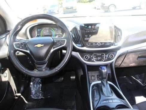 Used 2017 Chevrolet Volt LT image 9