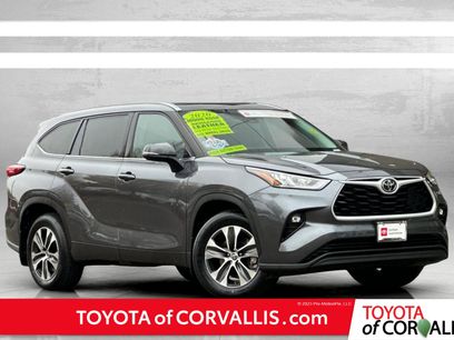 Used 2020 Toyota Highlander XLE
