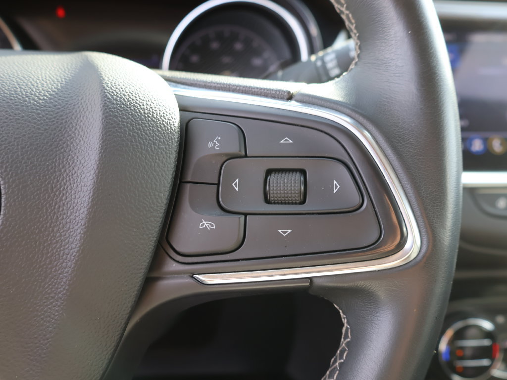 Used 2023 Buick Encore GX Select FWD image 26