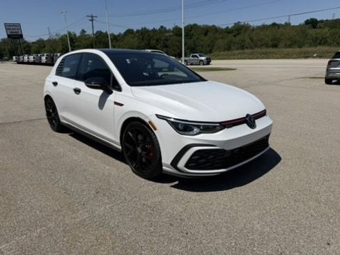 Used 2024 Volkswagen GTI SE FWD image 8