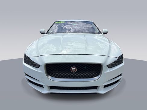 Used 2019 Jaguar XE RWD image 8