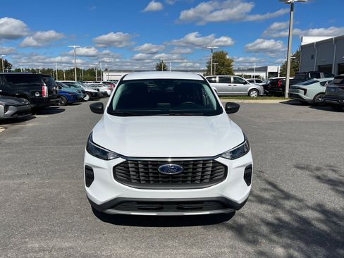 Used 2023 Ford Escape Active image 3