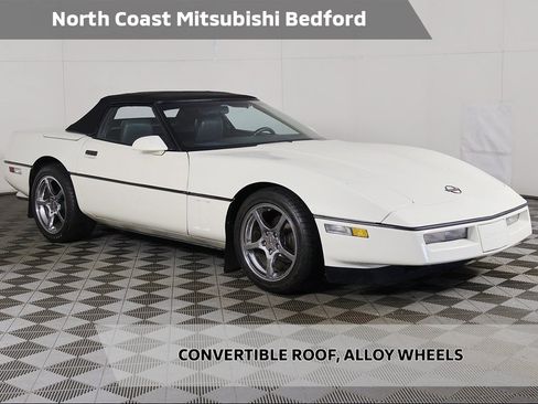 Used 1986 Chevrolet Corvette Convertible image 1
