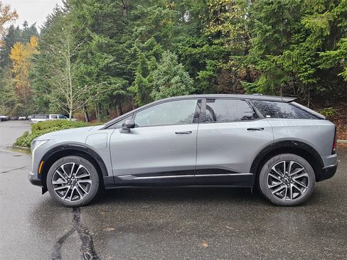 New 2026 Cadillac Optiq Sport 1 image 2