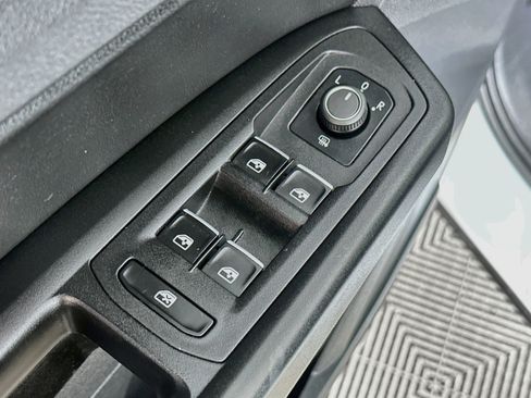 Used 2019 Volkswagen Atlas SEL AWD/4WD image 17