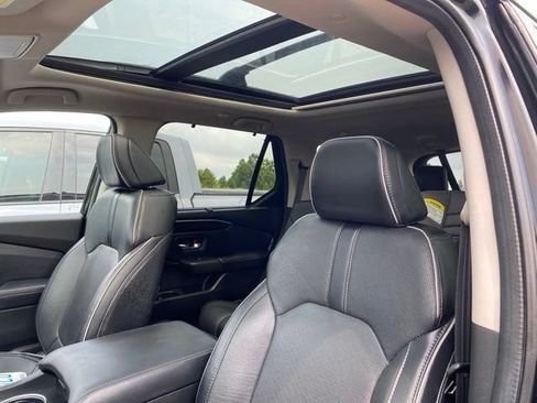 Used 2024 Honda Pilot Elite image 2