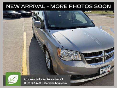 Used 2018 Dodge Grand Caravan SXT FWD image 1